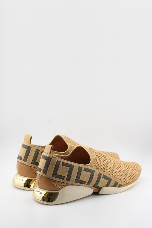 Luz da lua Geometric Pattern Slip-On Sneakers